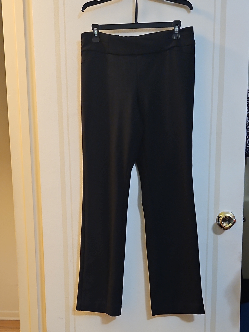 New York & Company Black Boot-Cut Pull-On Pants, Size Medium